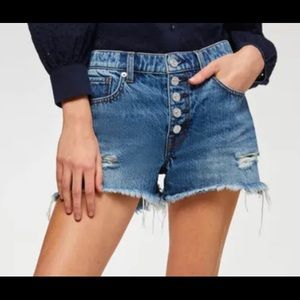 MONROE CUT-OFF WITH EXPOSED BUTTONS IN PISCES BLUE